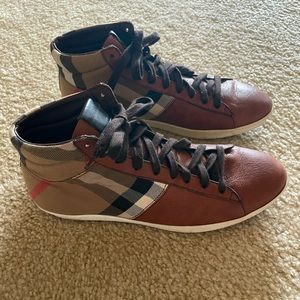 Burberry men sneakers